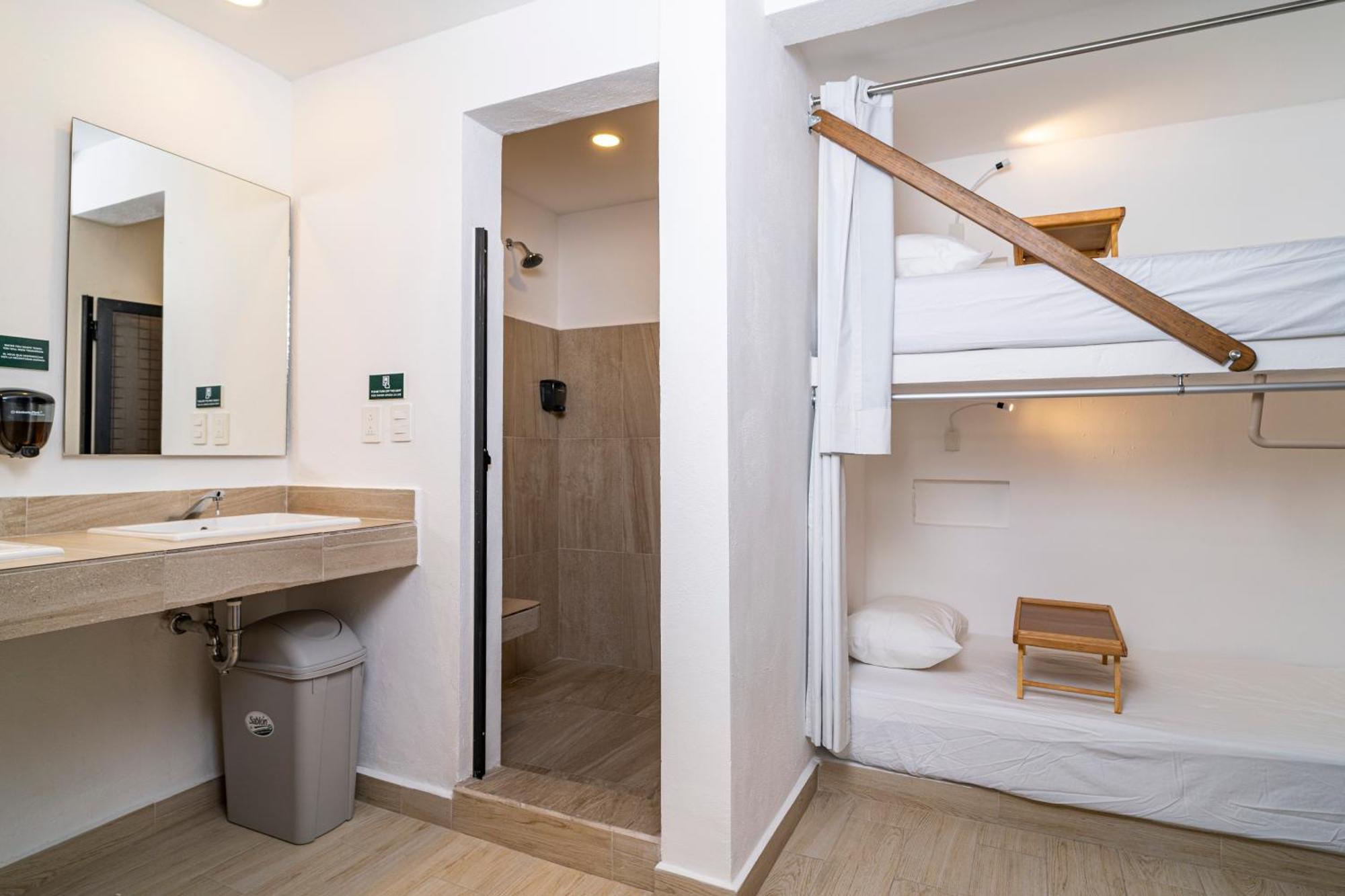Digital Nomads Hotel & Coliving Cancún Exteriör bild